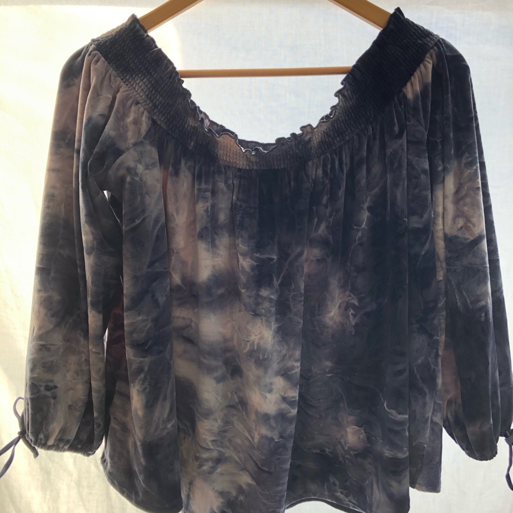 Crushed velvet, off the shoulder top